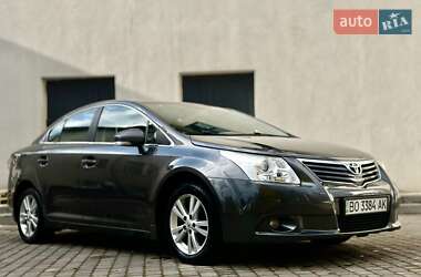 Седан Toyota Avensis 2011 в Тернополе