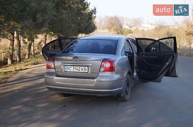 Седан Toyota Avensis 2006 в Львові