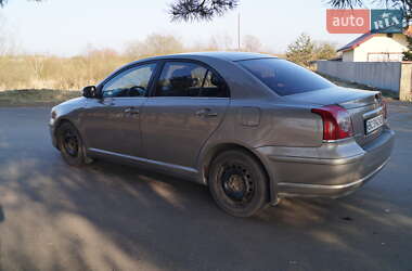 Седан Toyota Avensis 2006 в Львові