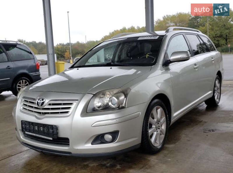 Універсал Toyota Avensis 2006 в Кам'янці-Бузькій