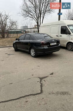 Седан Toyota Avensis 2006 в Львові