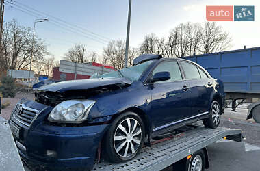 Седан Toyota Avensis 2003 в Тульчине