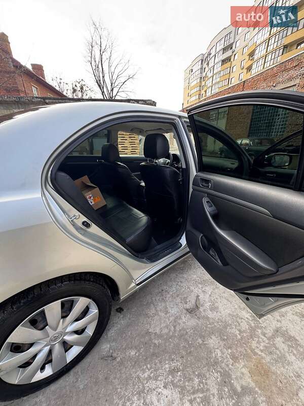 Седан Toyota Avensis 2007 в Львове фото 23 Седан Toyota Avensis 2007 в Львове
