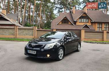 Седан Toyota Avensis 2011 в Чернигове