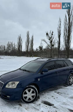 Універсал Toyota Avensis 2003 в Черкасах