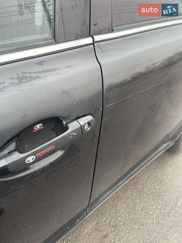 Седан Toyota Avensis 2008 в Ирпене