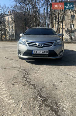 Седан Toyota Avensis 2013 в Харкові