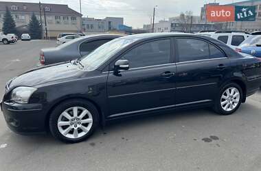 Седан Toyota Avensis 2008 в Киеве