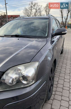 Універсал Toyota Avensis 2007 в Хмельницькому