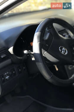 Универсал Toyota Avensis 2008 в Гайвороне