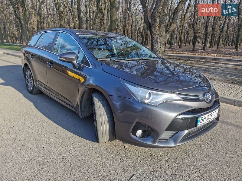 Універсал Toyota Avensis 2016 в Одесі