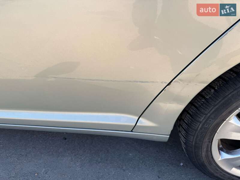 Универсал Toyota Avensis 2007 в Львове