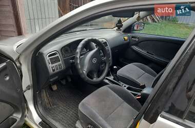 Седан Toyota Avensis 2002 в 