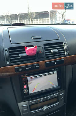 Седан Toyota Avensis 2008 в 