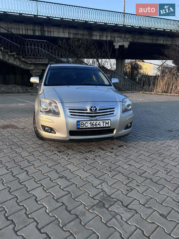Седан Toyota Avensis 2007 в 