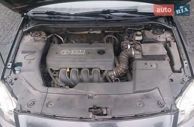 Універсал Toyota Avensis 2006 в 