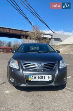 Седан Toyota Avensis 2009 в 