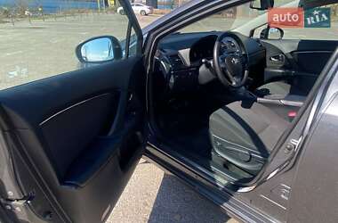 Седан Toyota Avensis 2009 в 
