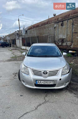 Седан Toyota Avensis 2011 в 
