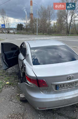 Седан Toyota Avensis 2011 в 