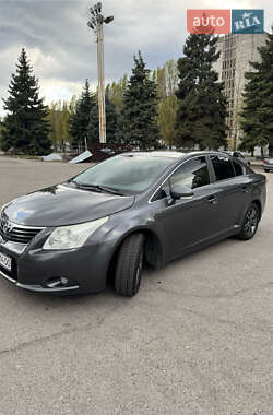 Седан Toyota Avensis 2011 в 