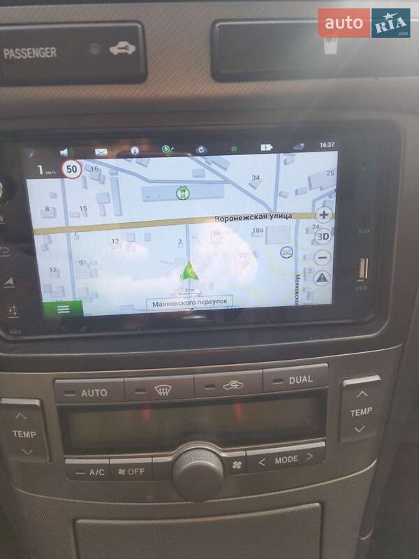 Універсал Toyota Avensis 2009 в Шостці