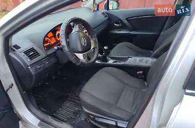 Универсал Toyota Avensis 2010 в 