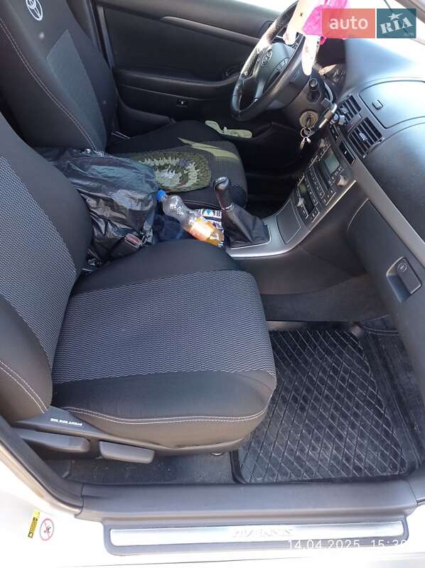 Седан Toyota Avensis 2008 в Кременчуге