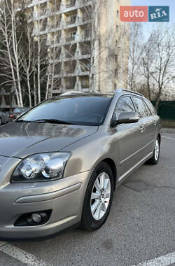Універсал Toyota Avensis 2006 в 