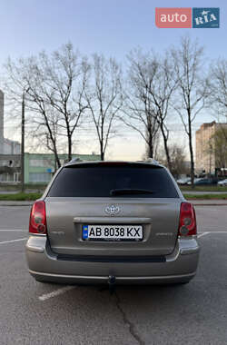 Універсал Toyota Avensis 2006 в 
