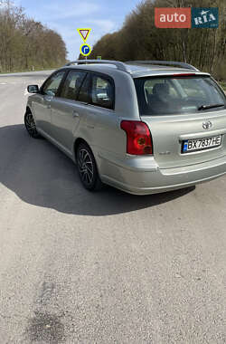Універсал Toyota Avensis 2005 в 