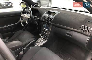 Седан Toyota Avensis 2003 в 