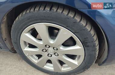 Универсал Toyota Avensis 2005 в 