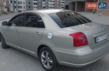 Седан Toyota Avensis 2005 в 