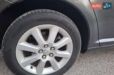 Седан Toyota Avensis 2008 в 