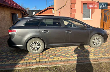 Универсал Toyota Avensis 2010 в 