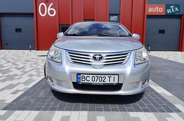 Седан Toyota Avensis 2010 в 