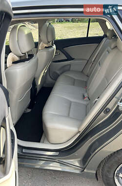 Універсал Toyota Avensis 2010 в 