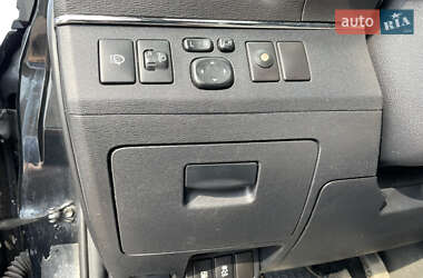Седан Toyota Avensis 2009 в 