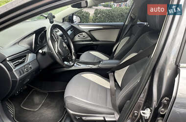 Универсал Toyota Avensis 2015 в Киеве
