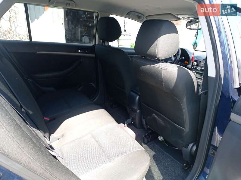 Универсал Toyota Avensis 2007 в Самборе