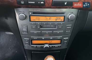 Ліфтбек Toyota Avensis 2004 в 