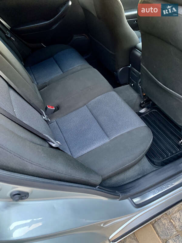 Универсал Toyota Avensis 2008 в Гайвороне