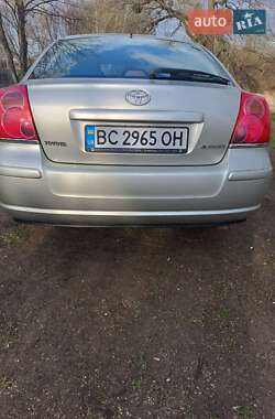 Лифтбек Toyota Avensis 2005 в Харькове