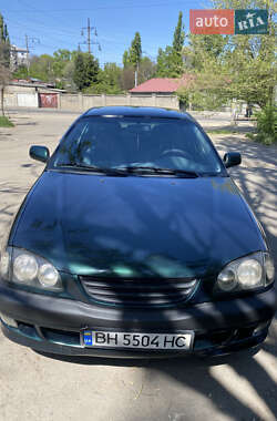 Седан Toyota Avensis 1998 в Одессе