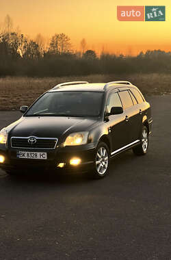 Універсал Toyota Avensis 2005 в Березному