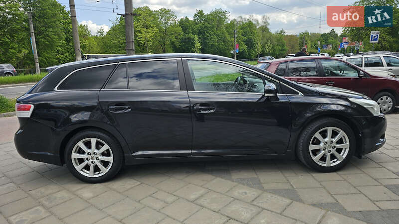 Универсал Toyota Avensis 2009 в Львове