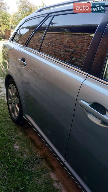 Універсал Toyota Avensis 2007 в Сокалі
