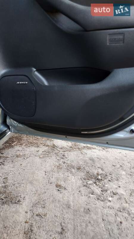 Універсал Toyota Avensis 2007 в Сокалі