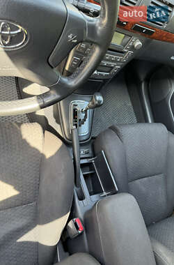 Седан Toyota Avensis 2005 в 
